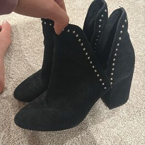Steve Madden Ankle Boot - Studded - Slits 8.5 💗